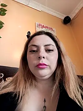madelaine- online show from April 30, 8:57 pm