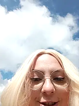 madelaine- online show from March 13, 7:41 pm