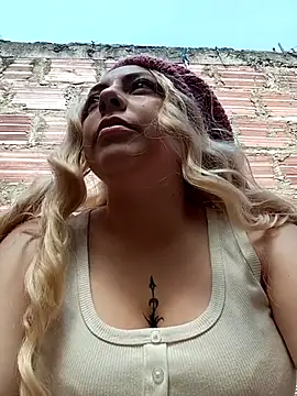 madelaine- online show from February 9, 6:17 pm