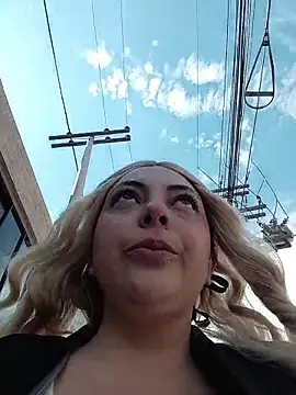 madelaine- online show from February 18, 6:48 pm