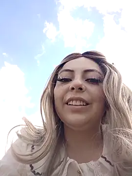 madelaine- online show from November 22, 7:02 pm