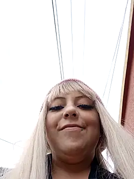madelaine- online show from February 5, 7:31 pm