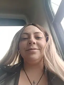 madelaine- online show from November 9, 7:40 pm