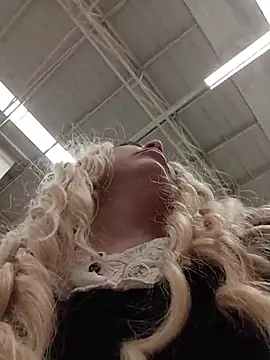 madelaine- online show from February 14, 7:58 pm