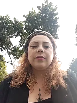 madelaine- online show from April 4, 9:10 pm