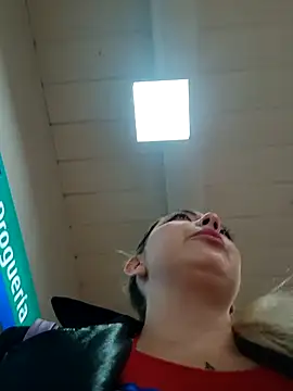 madelaine- online show from October 31, 4:14 pm