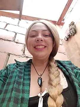 madelaine- online show from May 29, 4:24 pm