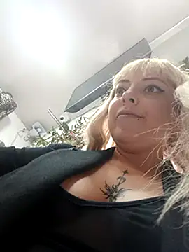 madelaine- online show from March 20, 10:07 pm
