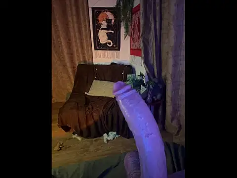 DaisyBooom online show from March 18, 8:10 pm