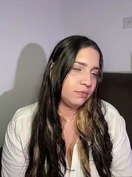 valentina jonnes1 online show from March 27, 2:09 am