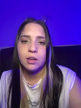 valentina jonnes1 online show from March 24, 5:18 am