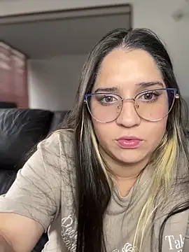 valentina jonnes1 online show from March 16, 9:47 pm