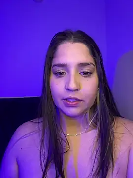 valentina jonnes1 online show from May 17, 11:16 pm