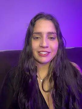 valentina jonnes1 online show from June 28, 5:25 am