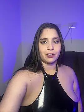 valentina jonnes1 online show from December 18, 3:11 am