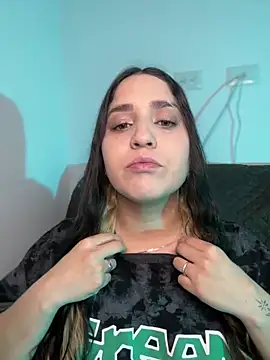 valentina jonnes1 online show from April 12, 4:49 am