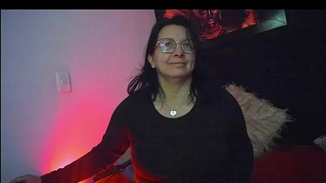 Snapshot of Evaaross_2345 chatting on September 11, 7:19 am Evaaross 2345 online show from September 11, 7:19 am