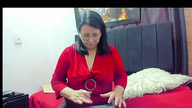 Snapshot of Evaaross_2345 chatting on September 19, 1:37 pm Evaaross 2345 online show from September 19, 1:37 pm