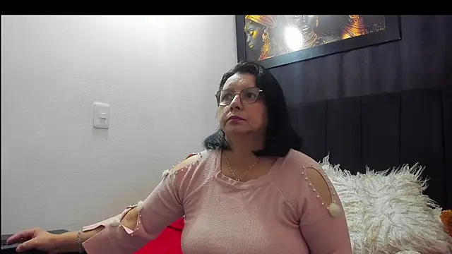 Evaaross 2345 online show from February 9, 12:25 pm