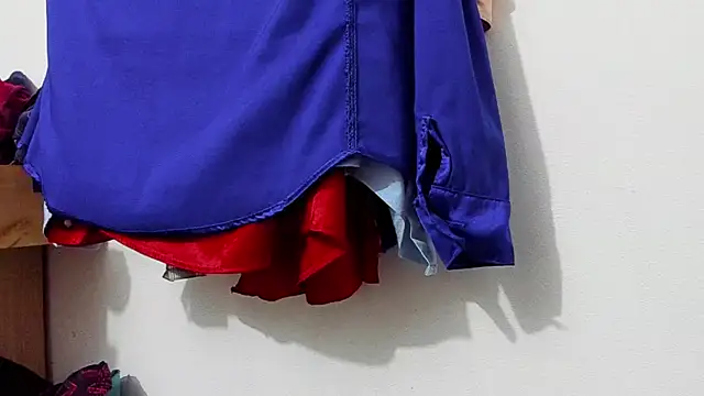 Snapshot of Evaaross_2345 chatting on June 27, 12:33 pm Evaaross 2345 online show from June 27, 12:33 pm