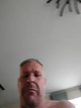 Snapshot of Hotti474 chatting on April 6, 4:52 pm Hotti474 online show from April 6, 4:52 pm
