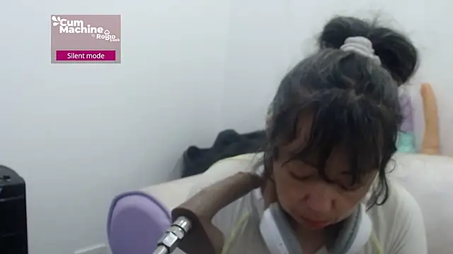 Drool Sucker online show from April 1, 12:39 pm