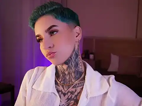 AliceShazaham  online show from January 5, 6:13 am