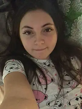 Snapshot of fairy365 chatting on December 10, 9:23 am fairy365 online show from December 10, 9:23 am