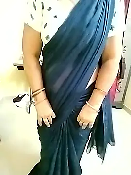 Snapshot of PayalSharmahot143 chatting on September 13, 2:17 pm PayalSharmahot143 online show from September 13, 2:17 pm