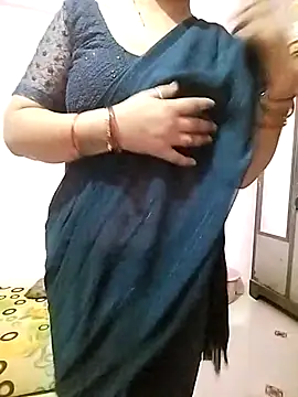 Snapshot of PayalSharmahot143 chatting on March 1, 2:04 am PayalSharmahot143 online show from March 1, 2:04 am