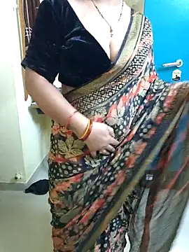 PayalSharmahot143 online show from May 13, 12:28 am