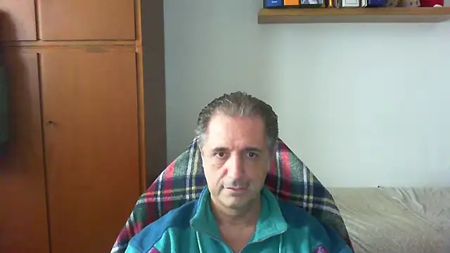 lliuk70mi online show from April 13, 12:42 pm