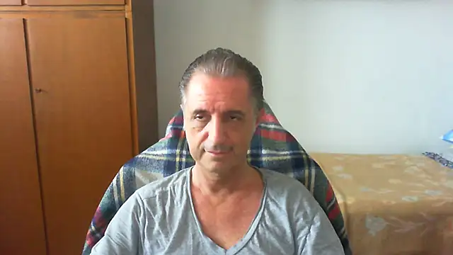 lliuk70mi online show from May 22, 3:10 pm