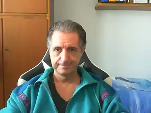 Snapshot of lliuk70mi chatting on March 2, 12:36 pm lliuk70mi online show from March 2, 12:36 pm