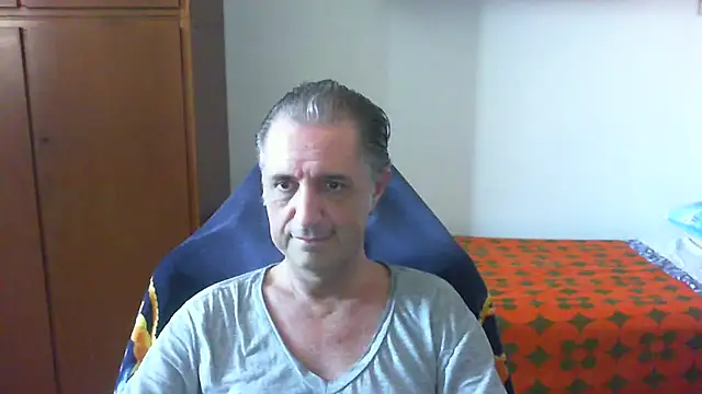 lliuk70mi online show from May 24, 12:38 pm