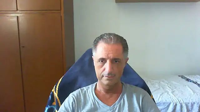 Snapshot of lliuk70mi chatting on June 19, 11:38 am lliuk70mi online show from June 19, 11:38 am