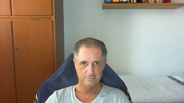 Snapshot of lliuk70mi chatting on June 28, 11:16 am lliuk70mi online show from June 28, 11:16 am