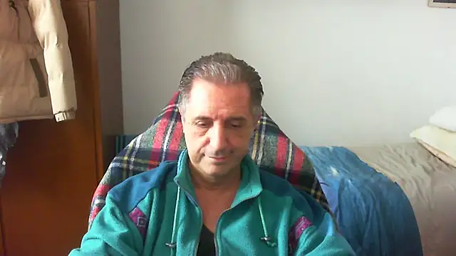 lliuk70mi online show from March 6, 2:23 pm