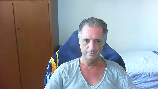 Snapshot of lliuk70mi chatting on July 2, 12:55 pm lliuk70mi online show from July 2, 12:55 pm