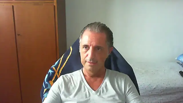 lliuk70mi online show from June 2, 11:54 am