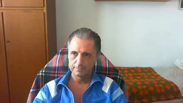 lliuk70mi online show from May 20, 2:14 pm