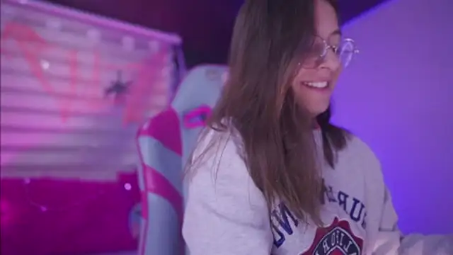 milly kenner online show from October 29, 4:50 pm