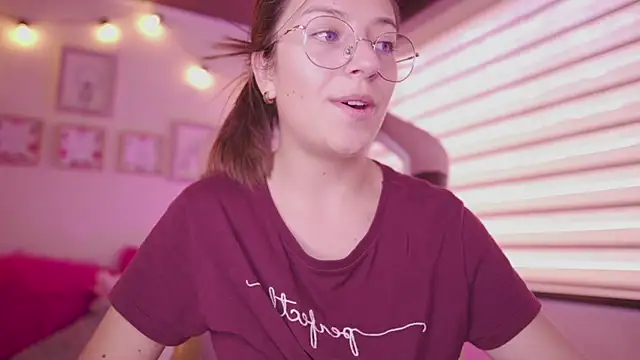 milly kenner online show from April 9, 7:31 pm