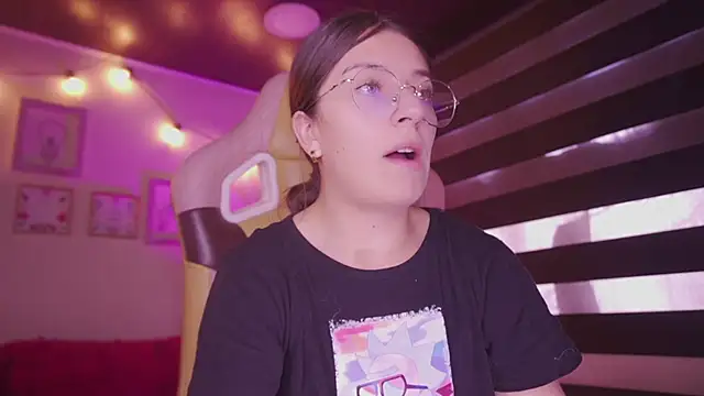 milly kenner online show from January 6, 3:16 pm