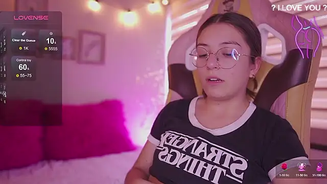 milly kenner online show from February 20, 7:38 pm