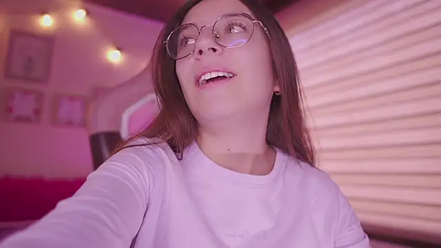 milly kenner online show from February 3, 6:46 pm