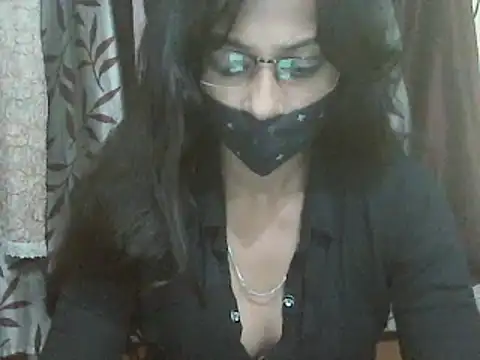 Snapshot of JENIFER_PUNE chatting on February 11, 6:44 pm JENIFER PUNE online show from February 11, 6:44 pm
