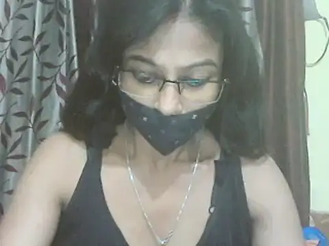 Snapshot of JENIFER_PUNE chatting on February 9, 6:05 pm JENIFER PUNE online show from February 9, 6:05 pm