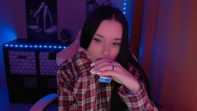 AlisaLink online show from February 13, 6:59 pm