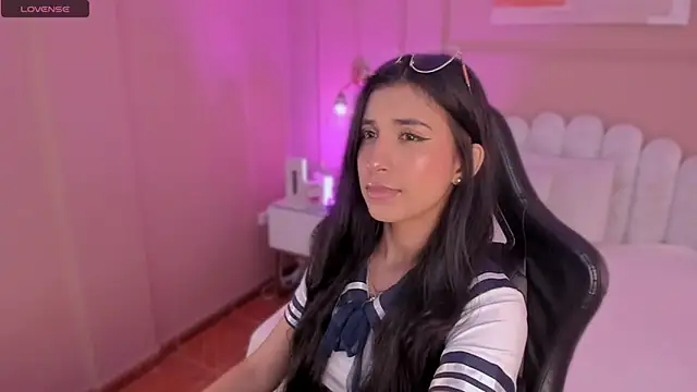 zia cooper online show from November 29, 7:03 pm